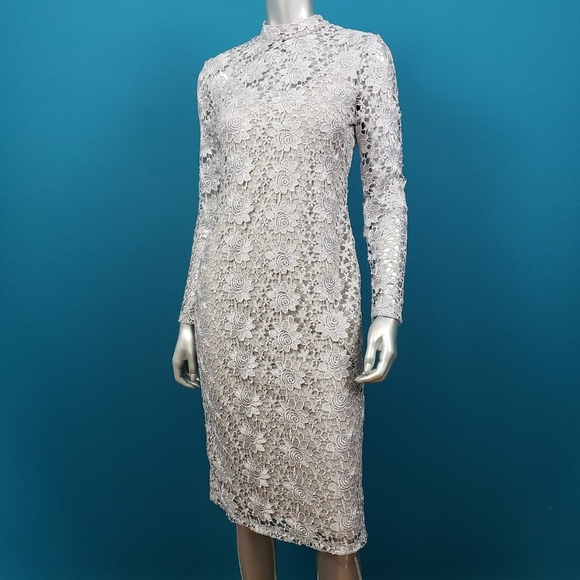 🆕️ 🎬 CLUB L LONDON Silver Crochet Lace Midi Dress // (NWT) - Picture 3 of 12